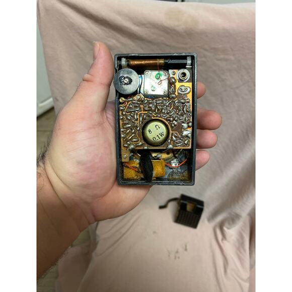 Philco Vintage Six Transistor Radio Model NT-602BKG - Picture 2 of 4